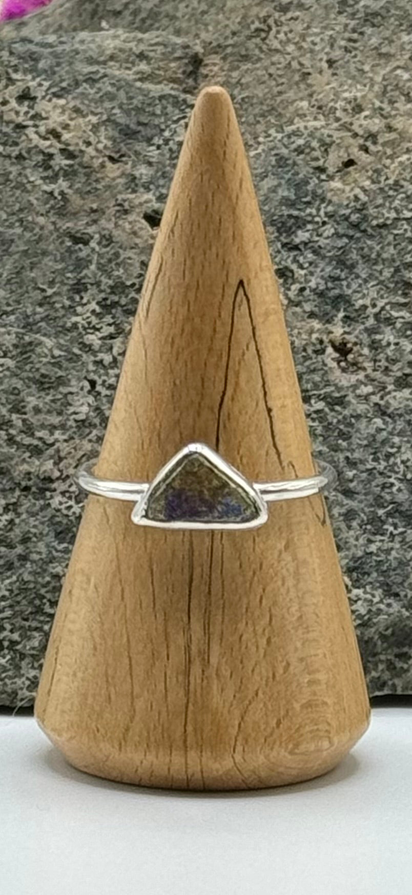 Multicoloured Peak Ring
