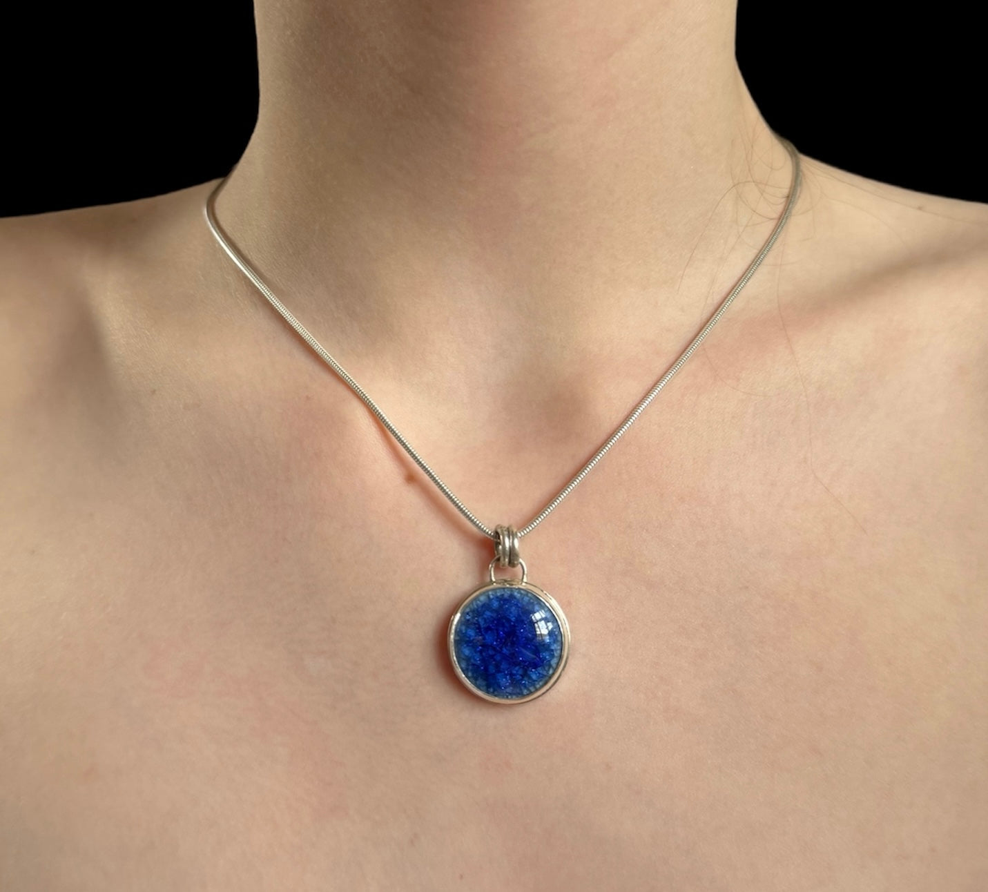 Blue cracked glass pendant